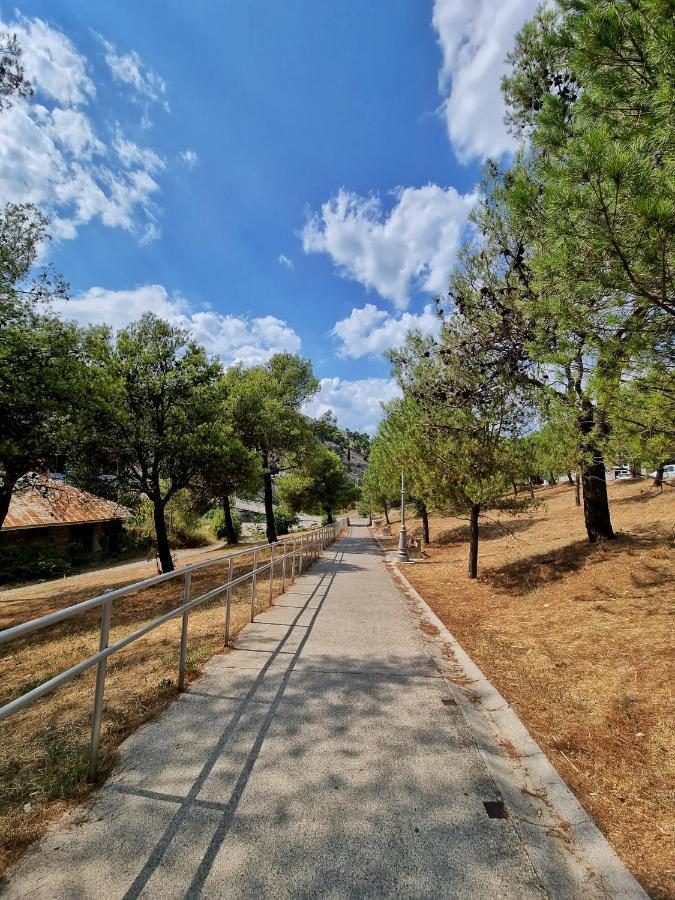 Riverside Apartment Подгорица Экстерьер фото