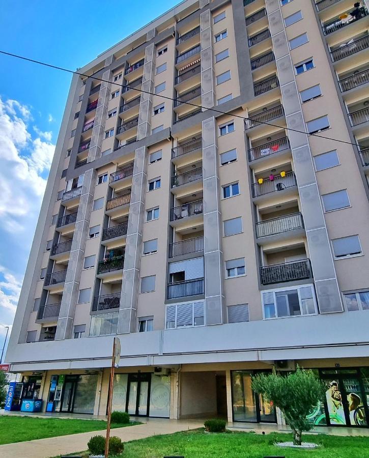 Riverside Apartment Подгорица Экстерьер фото